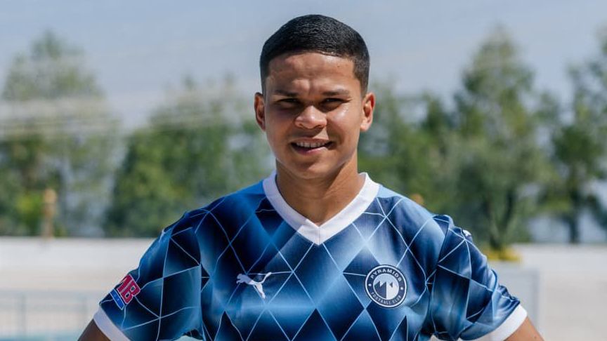 البرازيلي إيفرتون دا سيلفا لاعبا في بيراميدز