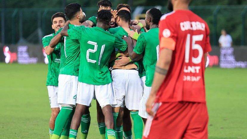 احتفال لاعبي الأهلي طرابلس