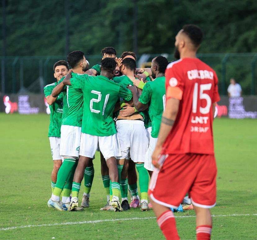 احتفال لاعبي الأهلي طرابلس