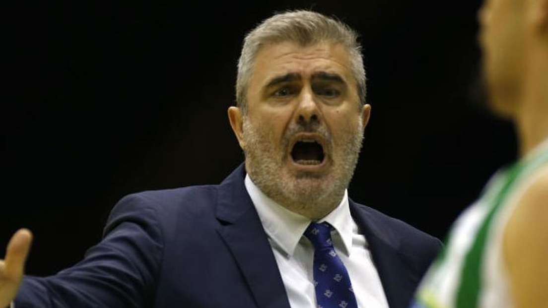 المدرب الإسباني أوسكار كوينتانا المدير الفني الجديد لسلة الاتحاد السكندري