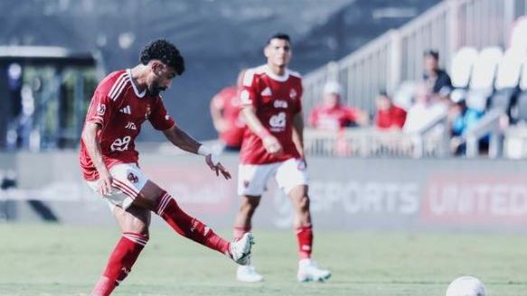 مروان عطية نجم الأهلي المصري