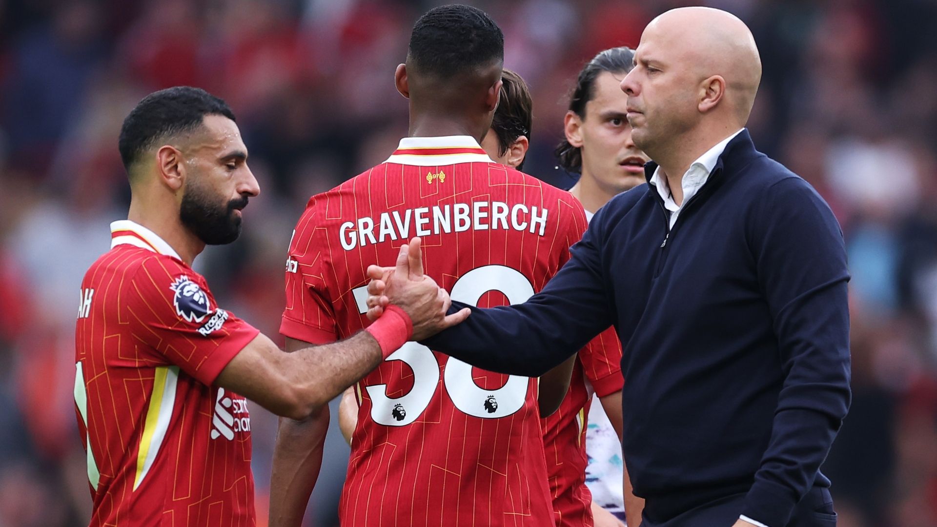 بعد أزمة صلاح.. جماهير ليفربول تساند سلوت أمام إنتر ميلان | كووورة