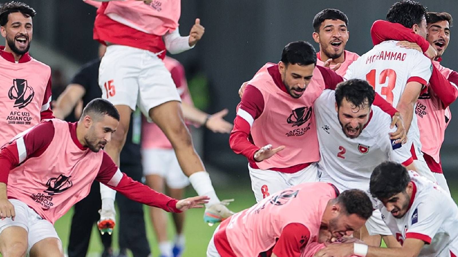 Joueur jordanien célébrant la qualification en quarts de la Coupe d'Asie U23