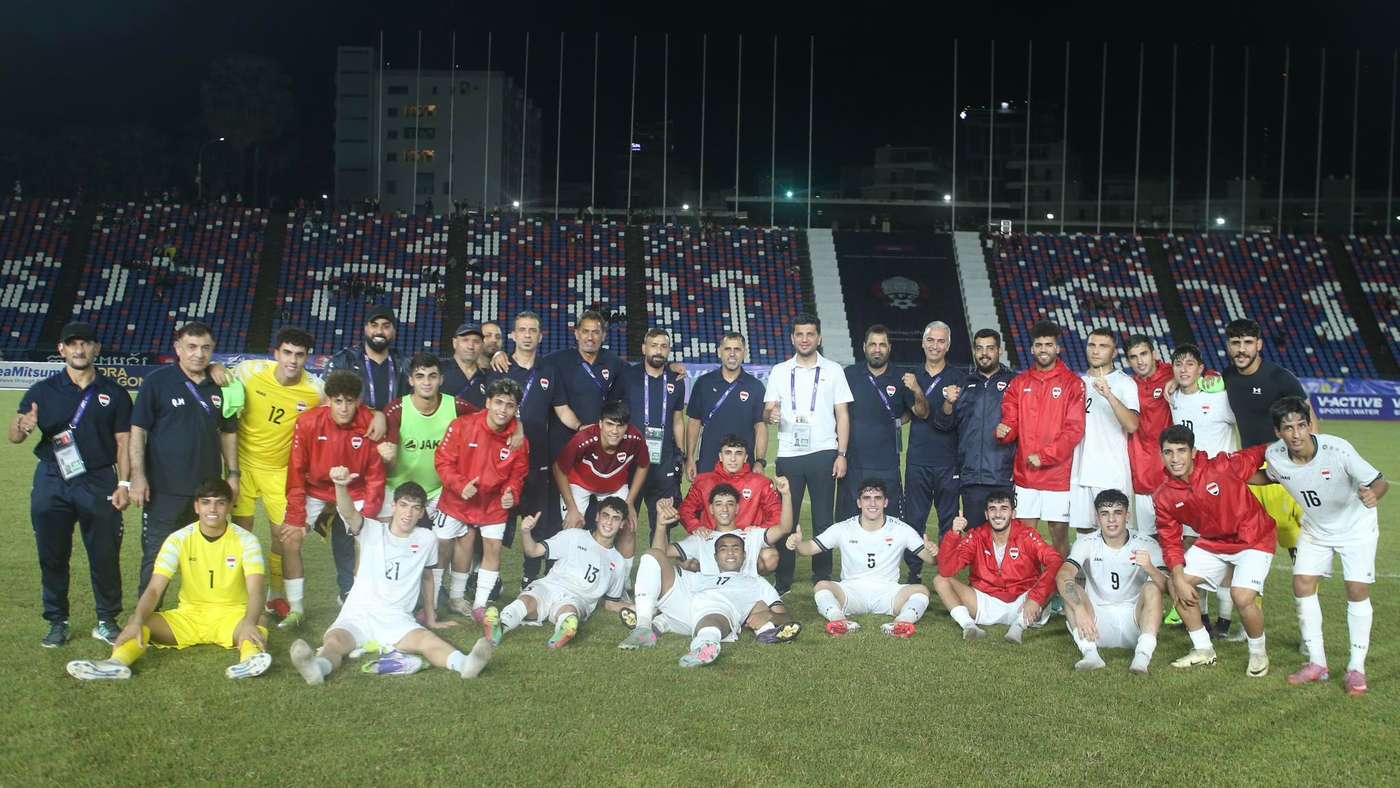 احتفال لاعبي المنتخب الأولمبي العراقي