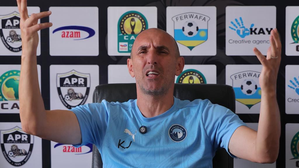 كرونسلاف يورتشيتش مدرب بيراميدز