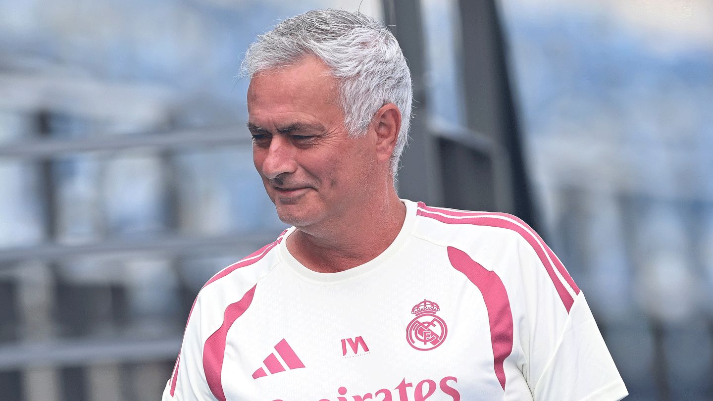 منقذ مورينيو.. صفقة جديدة تعيد النظام إلى ريال مدريد