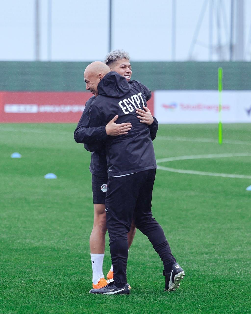 حسام حسن مع إمام عاشور