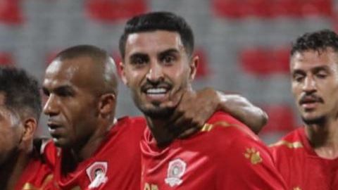 احتفال لاعبي الجزيرة بعد الفوز على سما السرحان