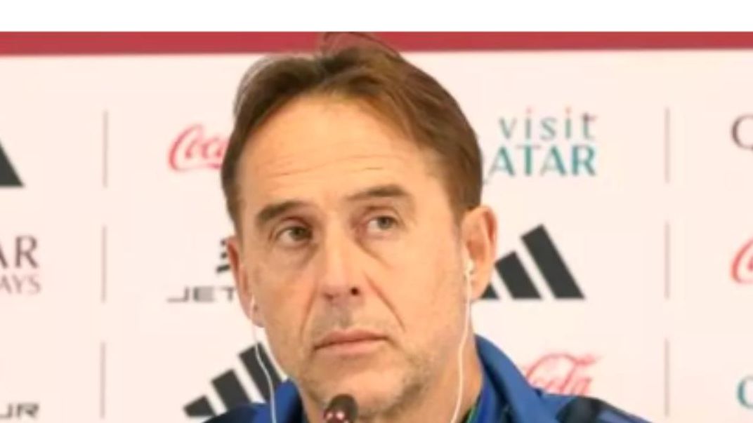 Entrenador Julen Lopetegui dirige Qatar en la Copa Árabe en el estadio Khalifa