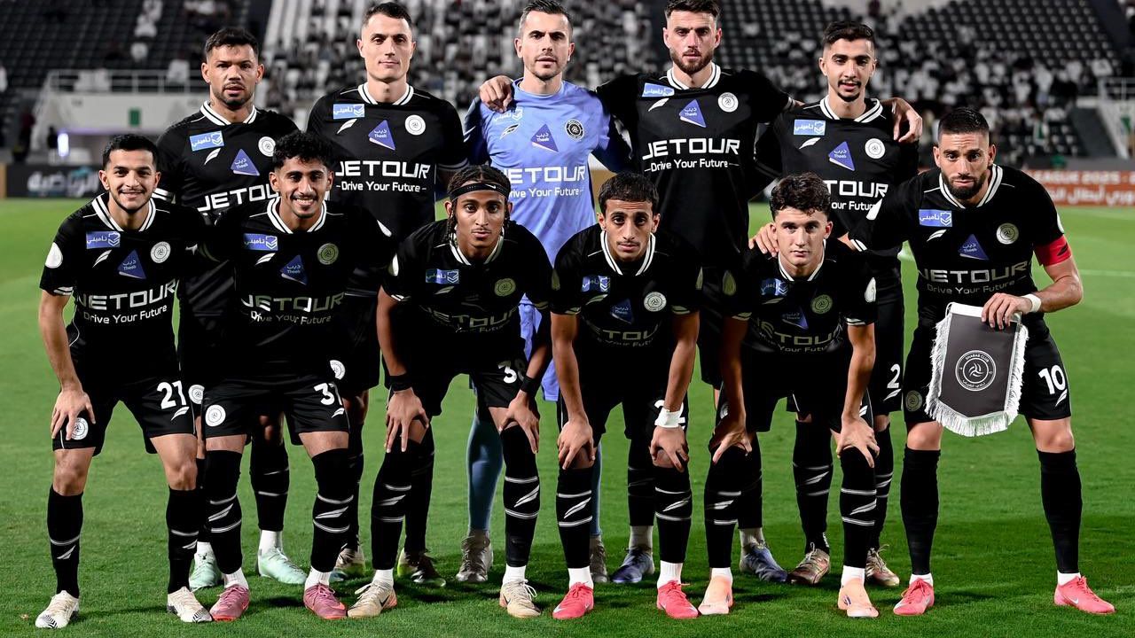 Jugador del Shabab celebra una jugada durante la Gulf Cup 2025-2026