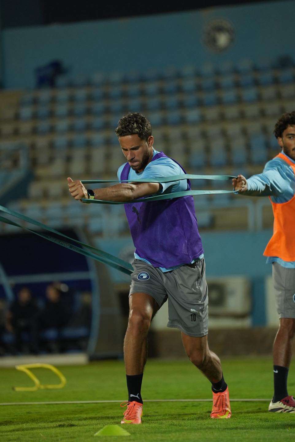 رمضان صبحي في تدريبات بيراميدز