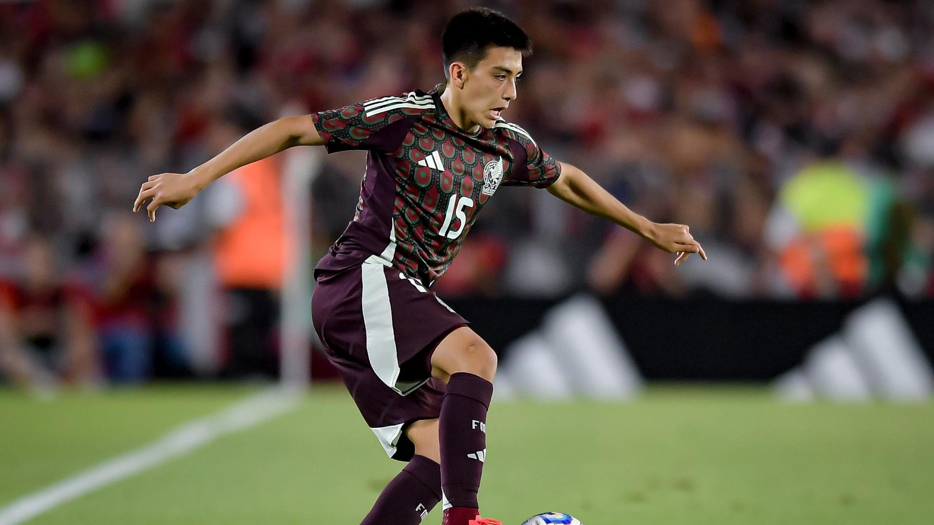 Promesa mexicana Gilberto Mora advierte a Real Madrid sobre su precio de traspaso