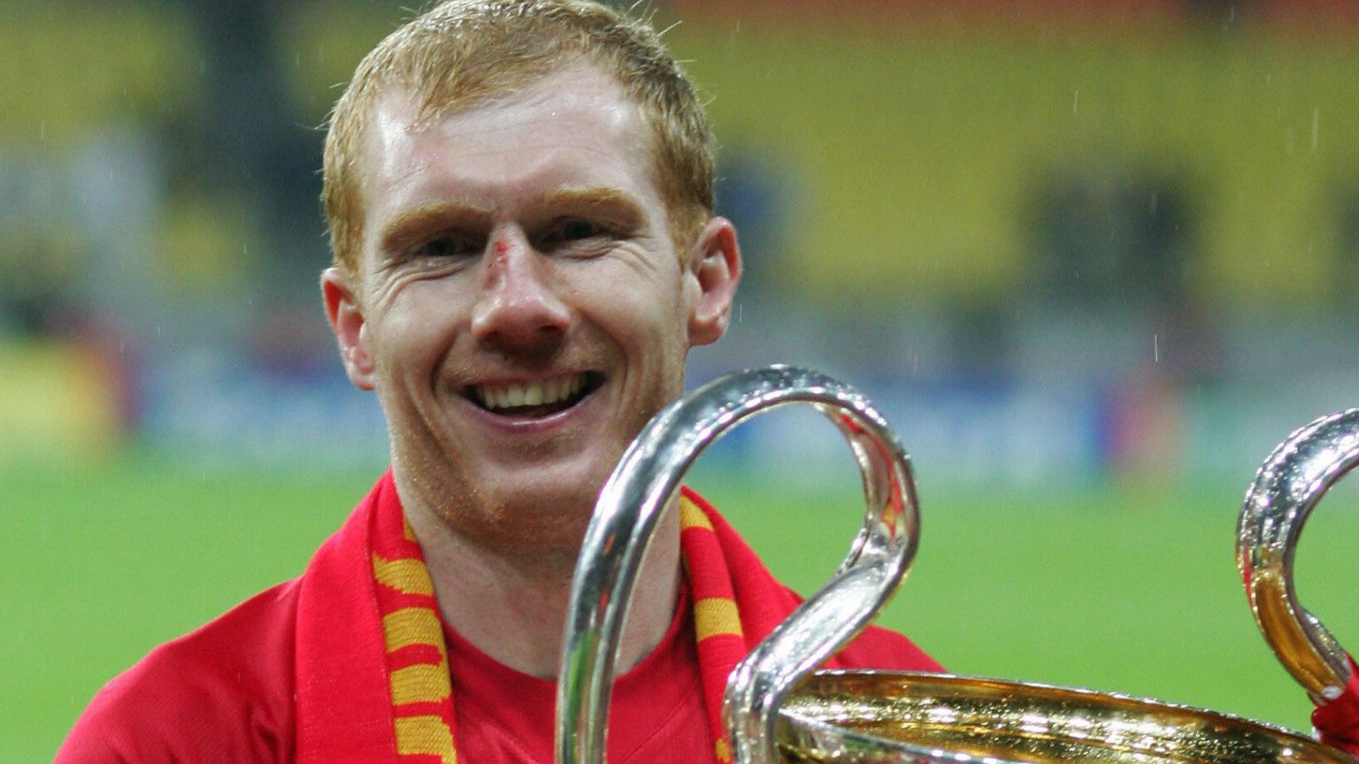 Paul Scholes Manchester United Champions League trophy