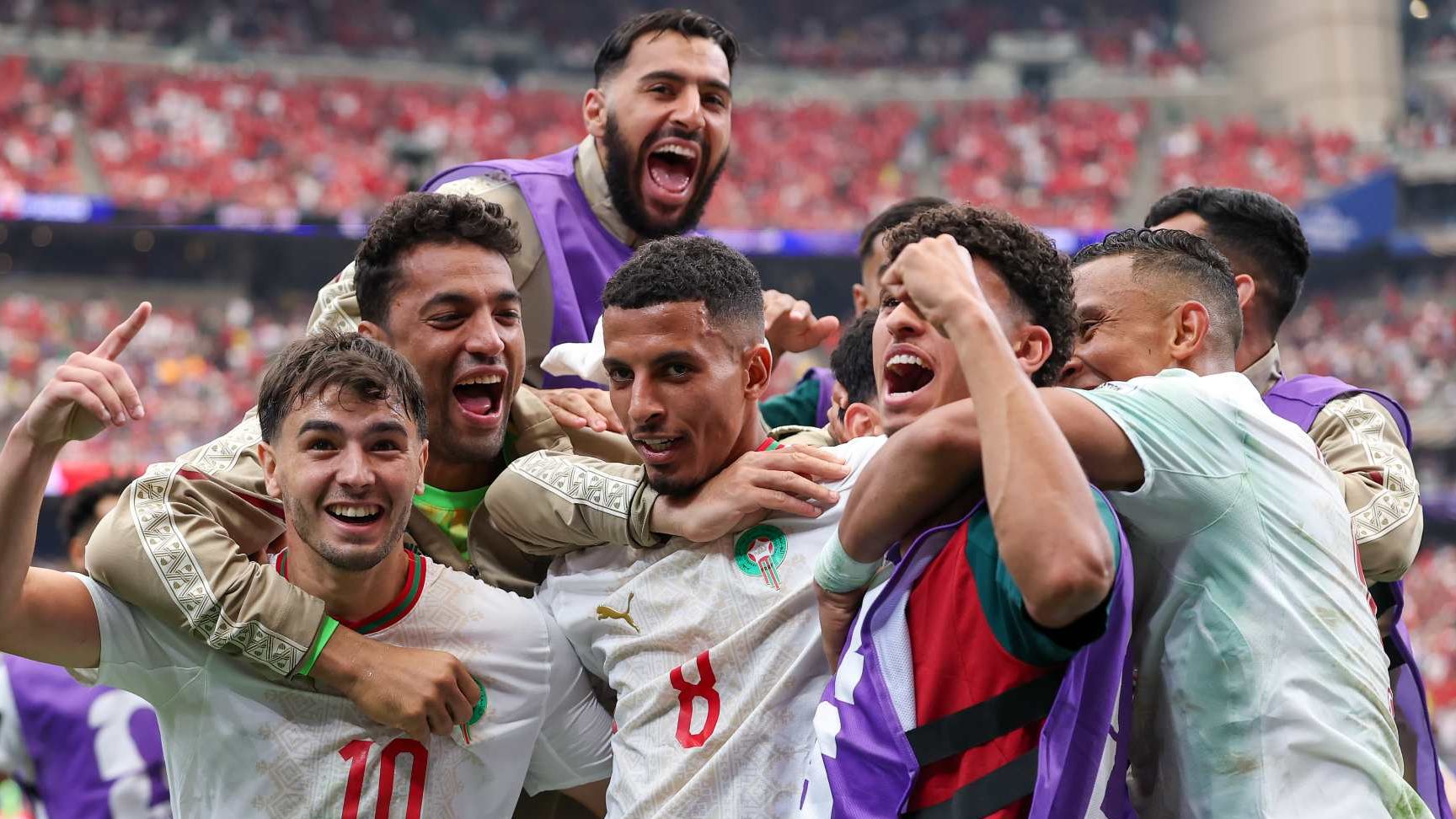 فيفا يتخذ خطوة استثنائية لتقنية الفيديو في مباراة المغرب وفرنسا