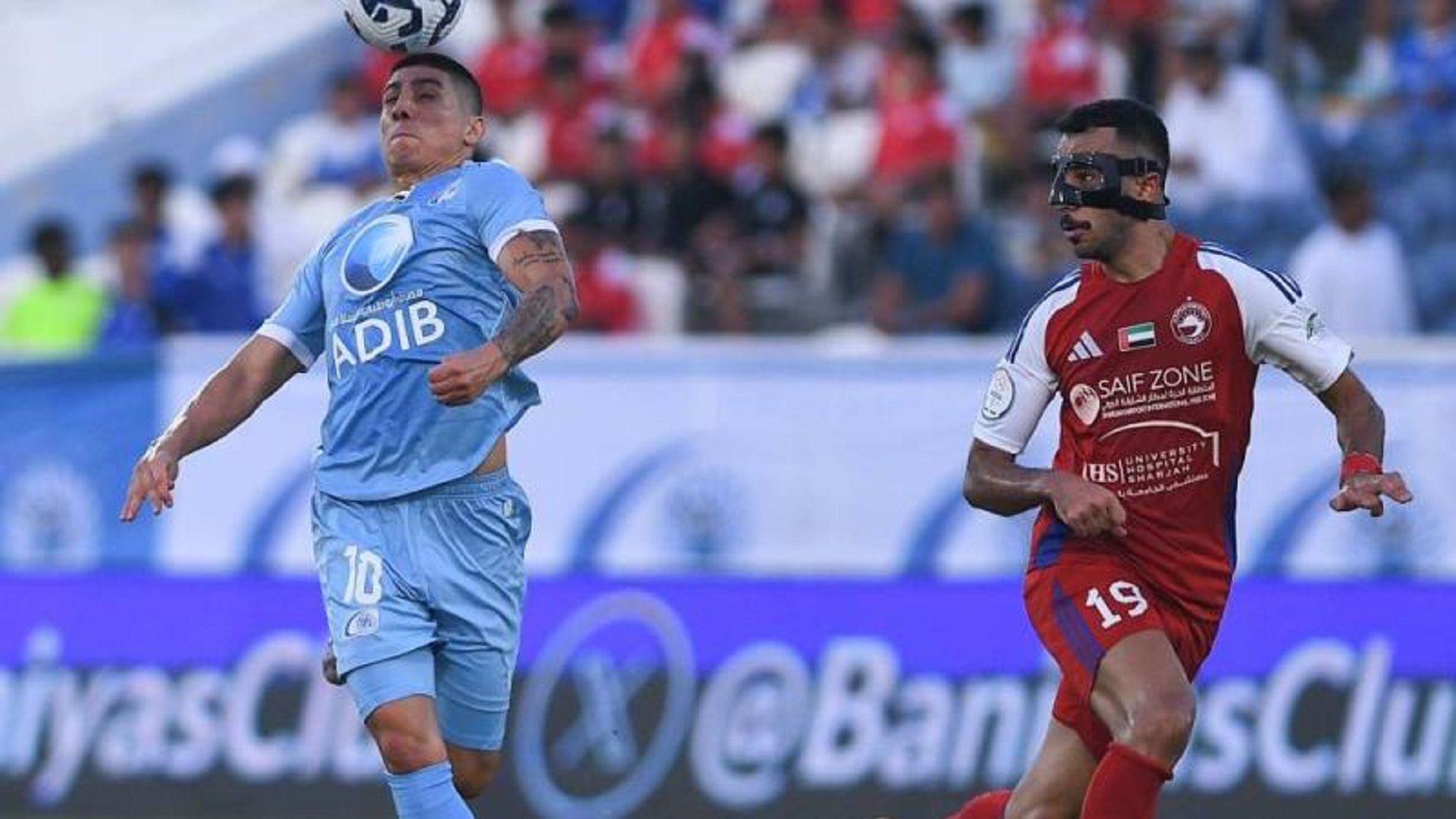 من الدوري الإماراتي