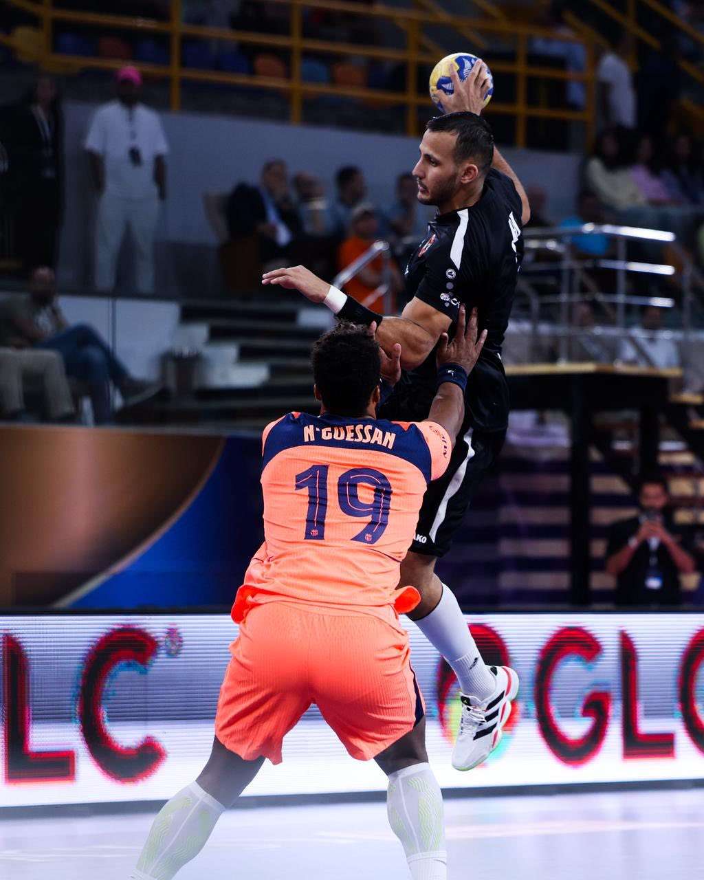 مباراة الأهلي المصري وبرشلونة الإسباني لكرة اليد