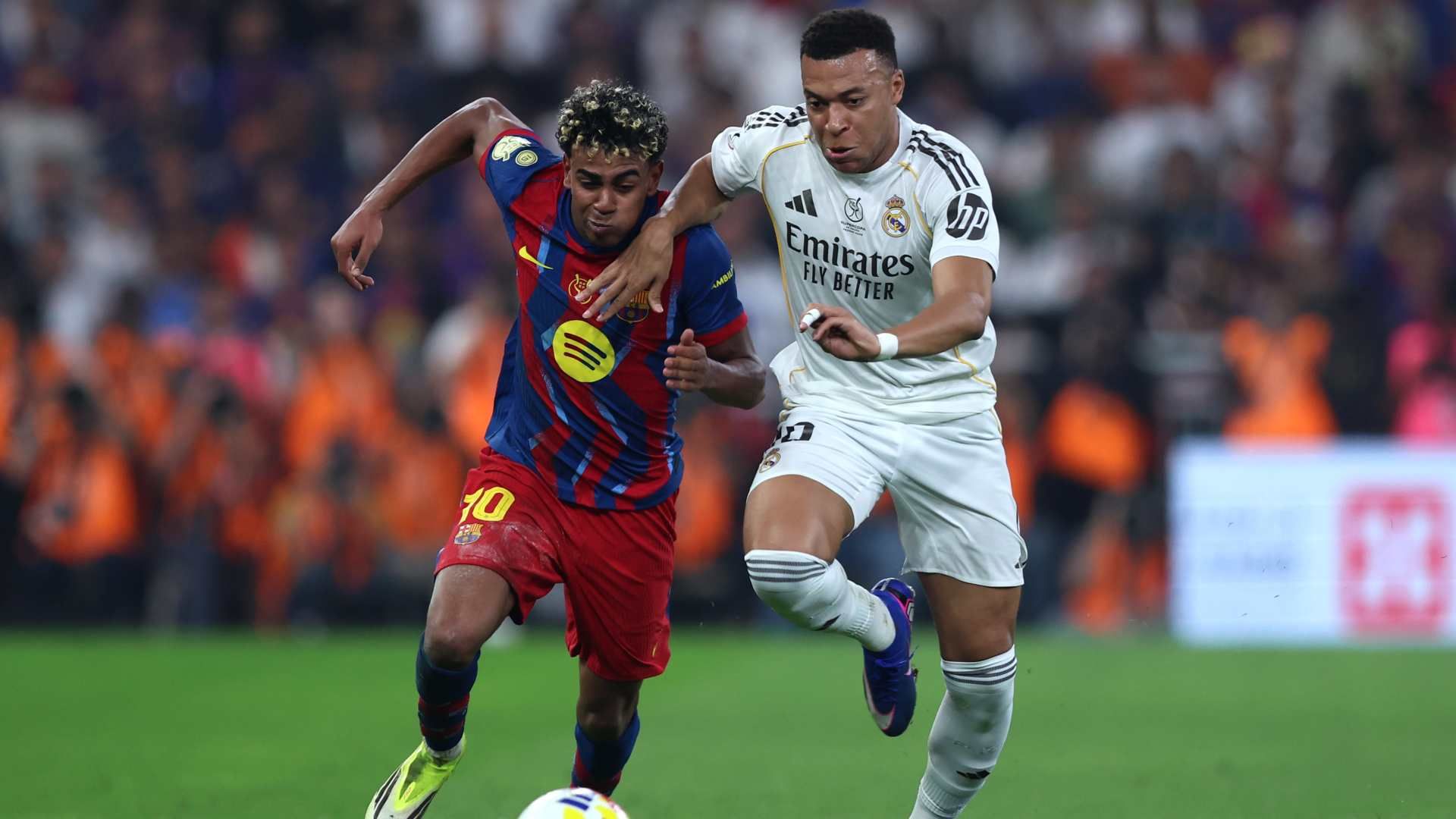 الذكاء الاصطناعي يجيب.. ما النتيجة المتوقعة لكلاسيكو برشلونة وريال مدريد؟
