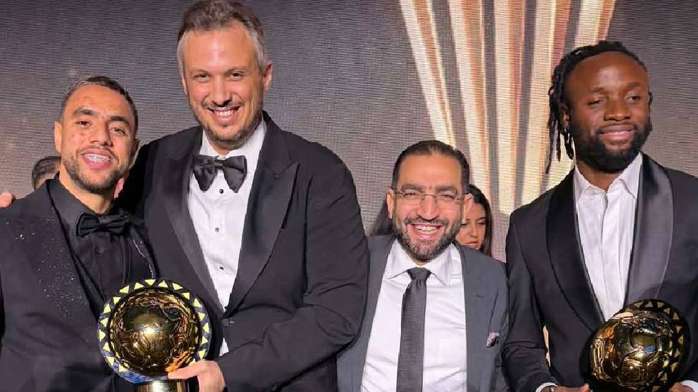 ممدوح عيد رئيس نادي بيراميدز بعد استلام جوائز الكاف