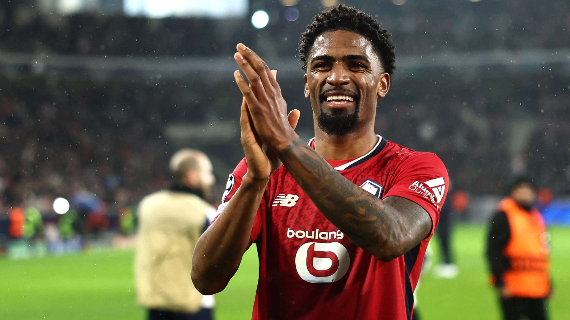 Lille's Brazilian defender #04 Alexsandro celebrates 