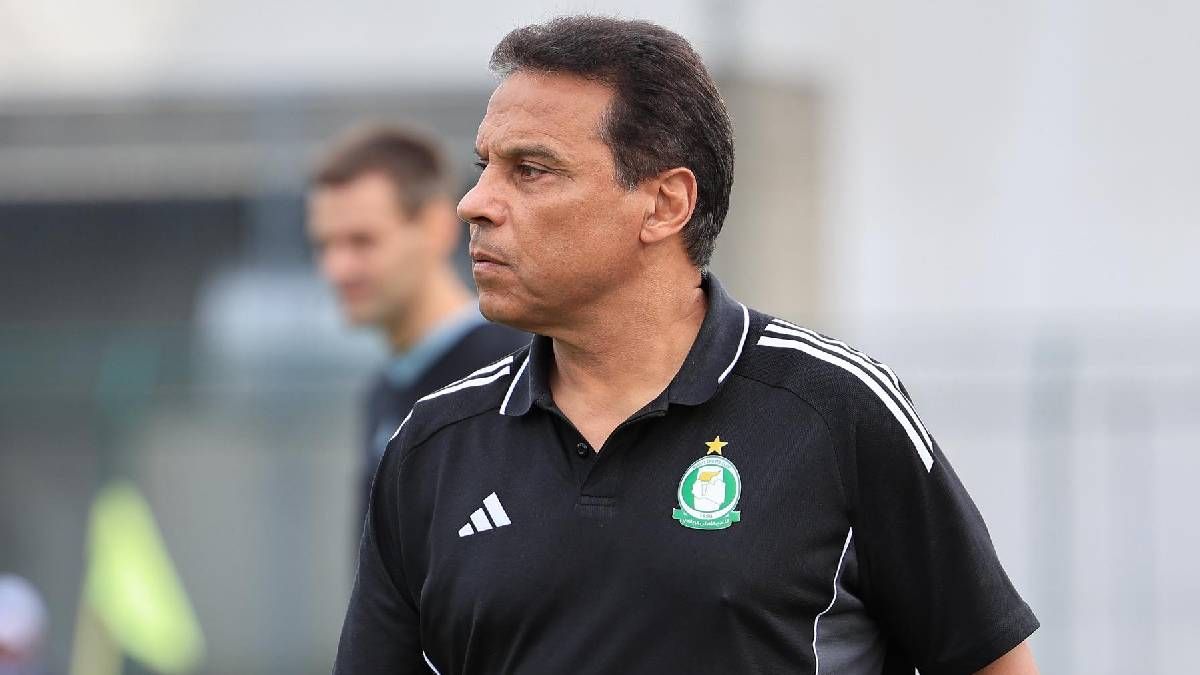 حسام البدري مدرب الأهلي طرابلس