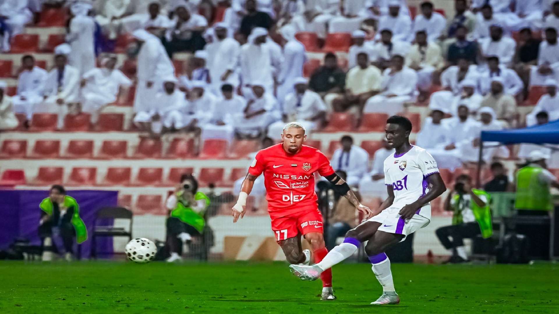 من الدوري الإماراتي