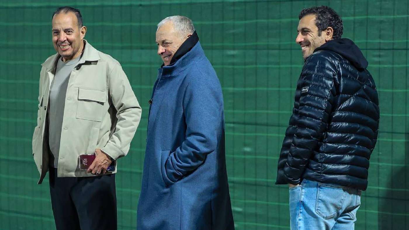 هاني أبوريدة رئيس الاتحاد المصري في مران الفراعنة