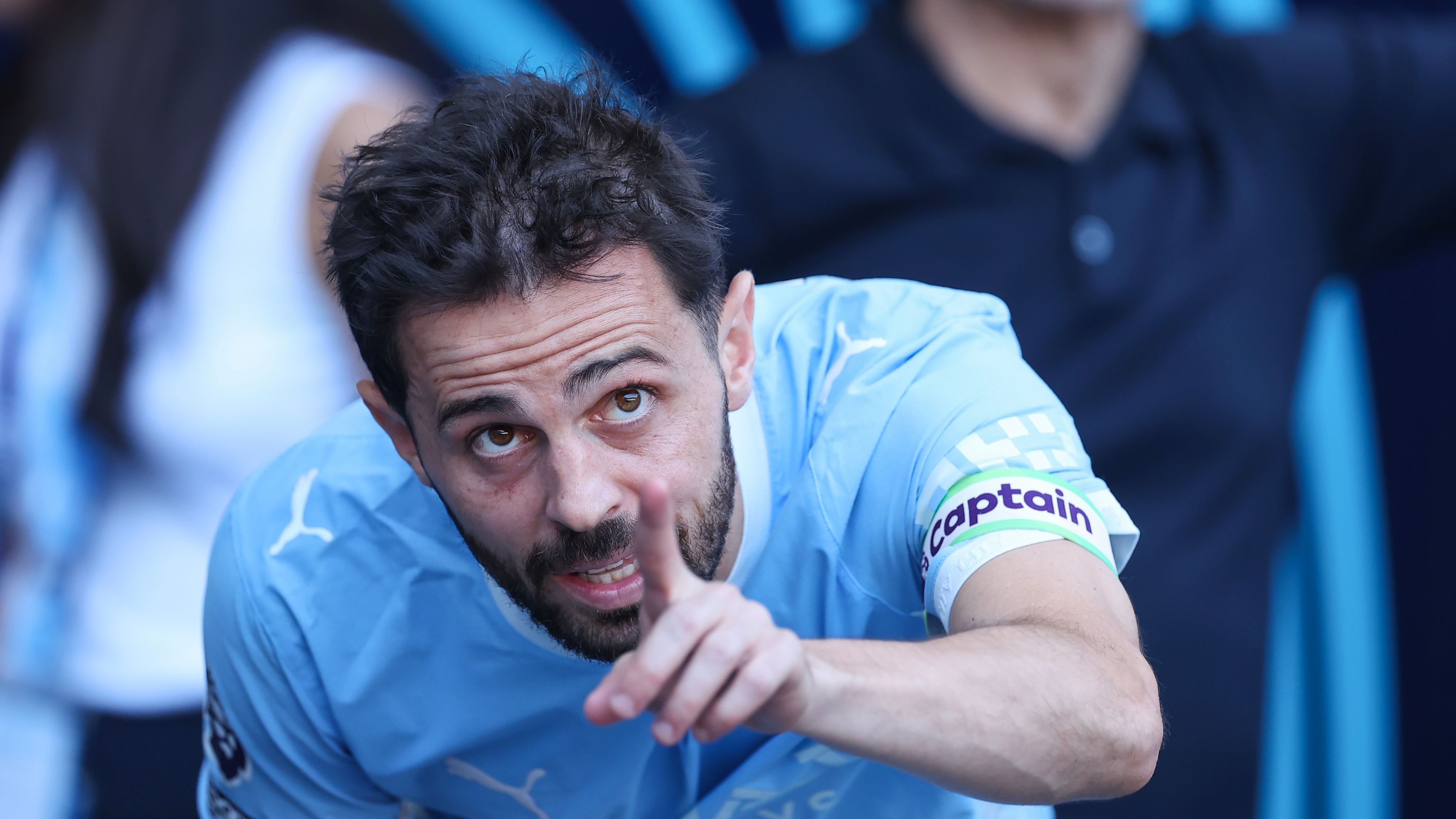هل فقد الثقة في برشلونة؟.. بيرناردو يحدد معيار اختيار فريقه الجديد