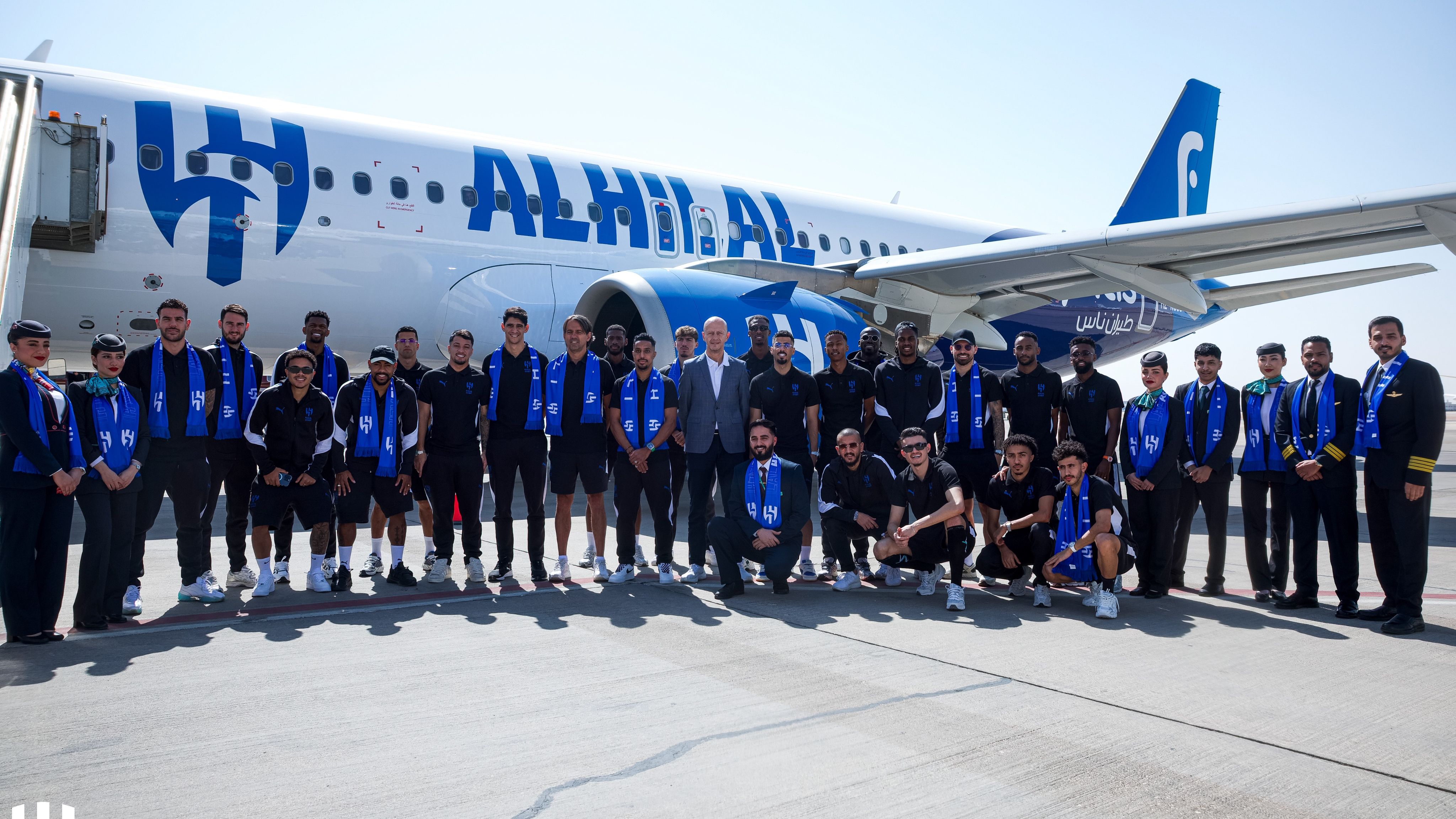 طائرة الهلال