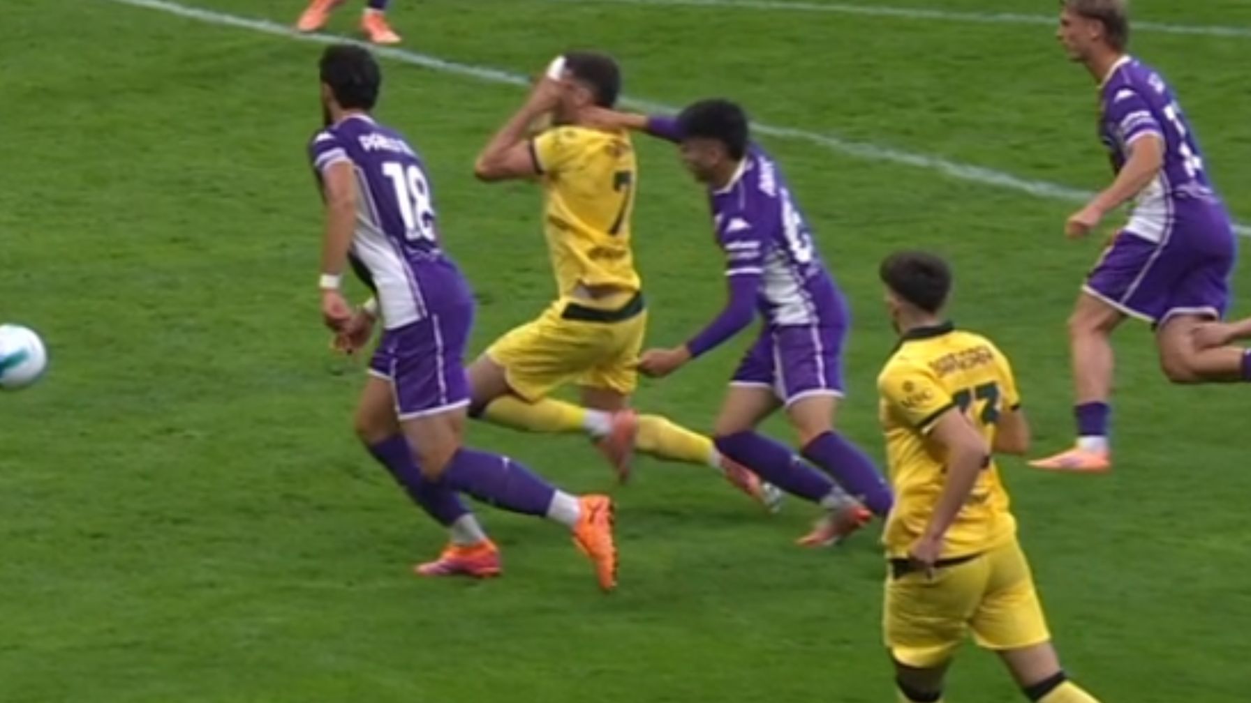 Gimenez Parisi rigore Milan Fiorentina 19102025