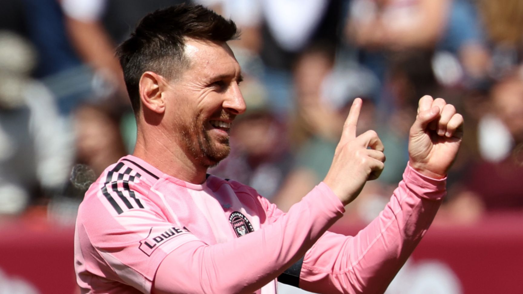 بالفيديو: ميسي يبدع بثنائية.. ويستهل العهد الجديد بأفضل طريقة