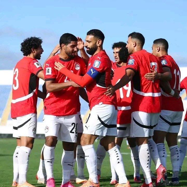 احتفال لاعبي منتخب مصر