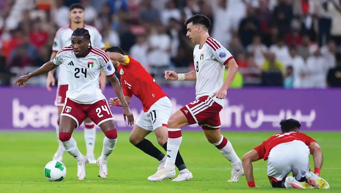 من مباراة الإمارات والبحرين