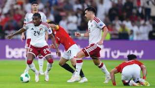 من مباراة الإمارات والبحرين