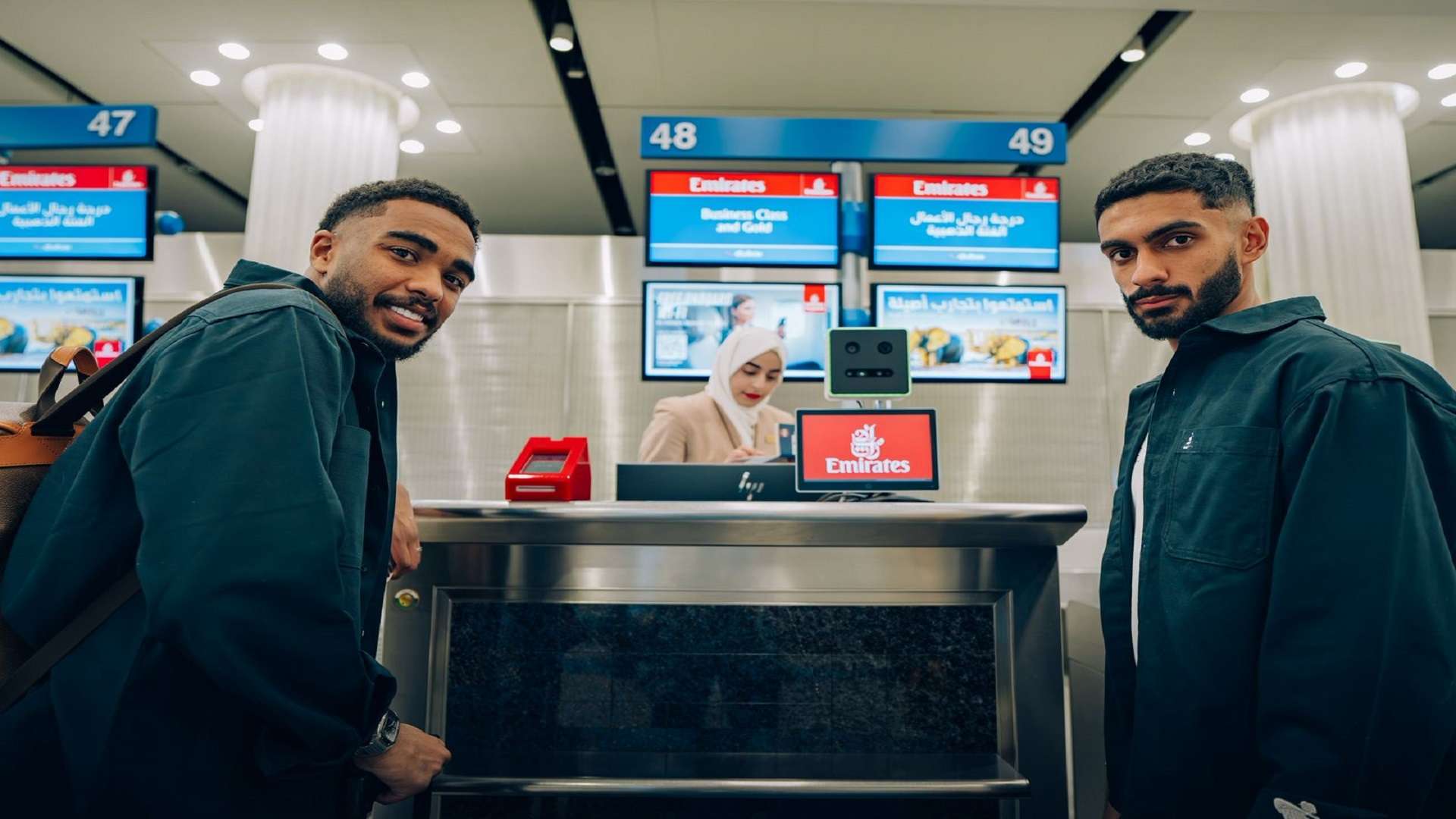 لاعبو العين