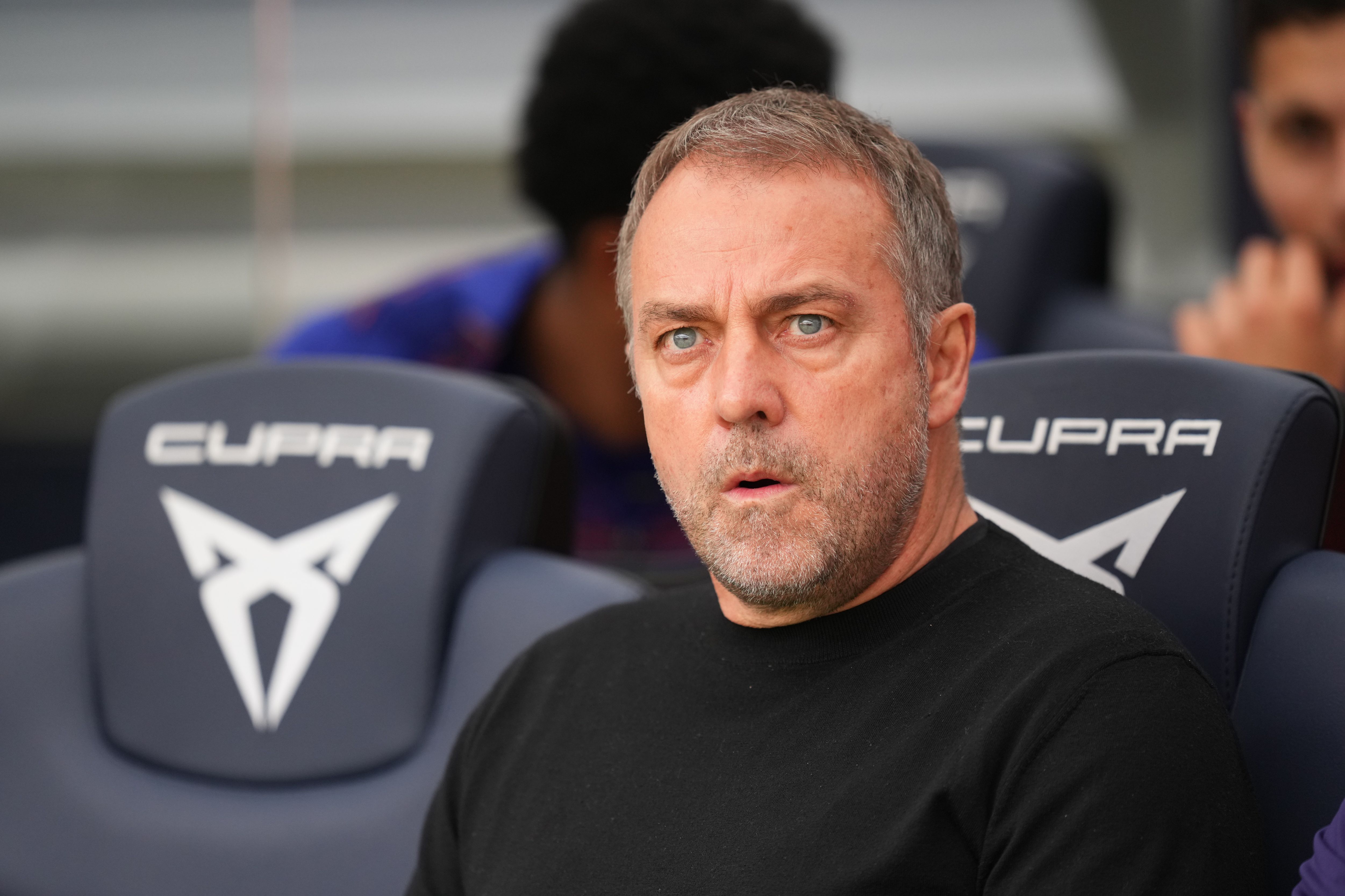 برشلونة يجهز الإعلان عن أديمي واللاعب ينتظر في الفندق