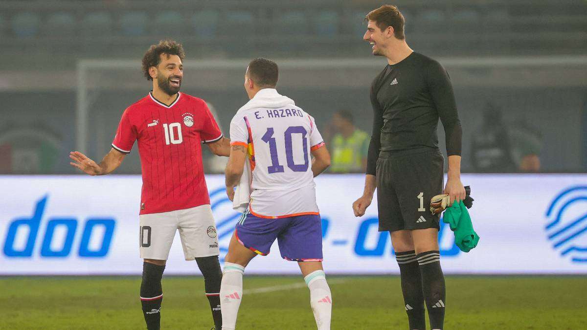 محمد صلاح مع هازارد وكوروتوا