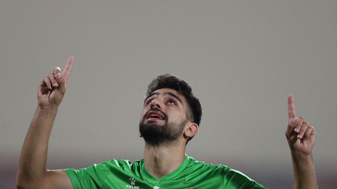 عامر جاموس لاعب الوحدات الأردني