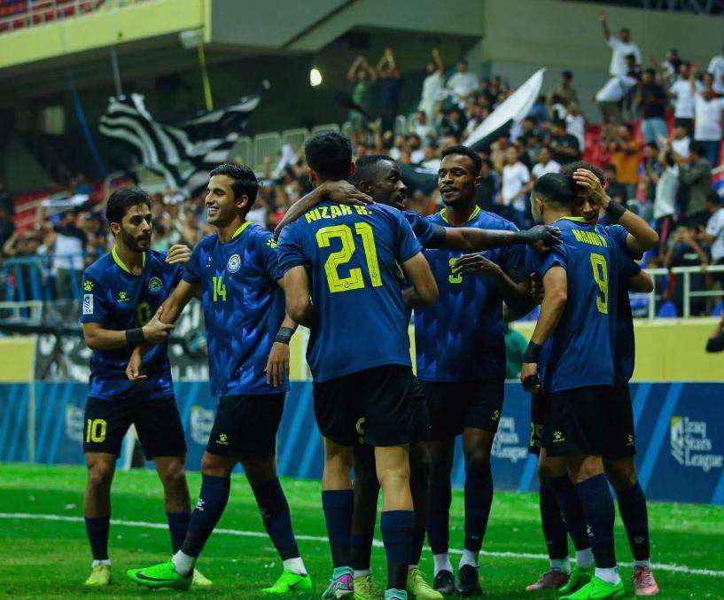 احتفال لاعبي الزوراء