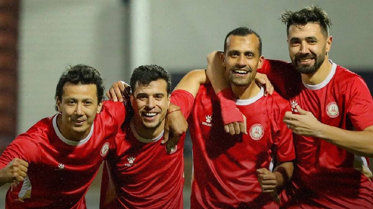 Jugadores de Haras El Hodoud celebrando su pase a cuartos