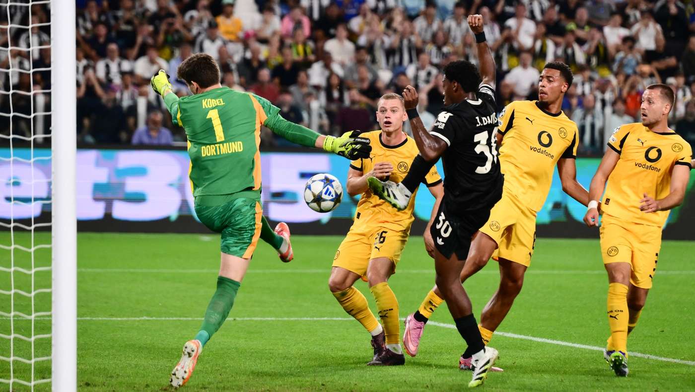 صورة.. هل استحق يوفنتوس ركلة جزاء ضد دورتموند؟ | كووورة