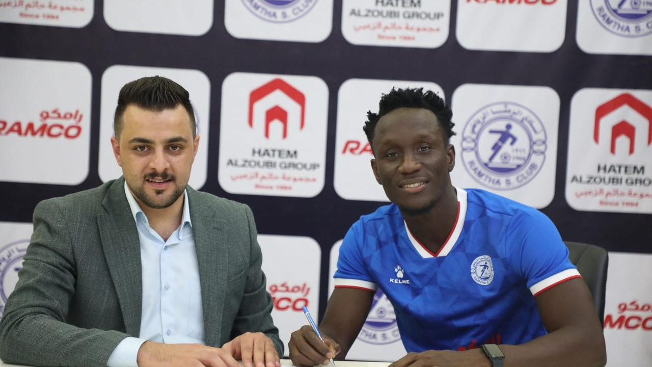 اللاعب الغاني داركو يوقع للرمثا الأردني