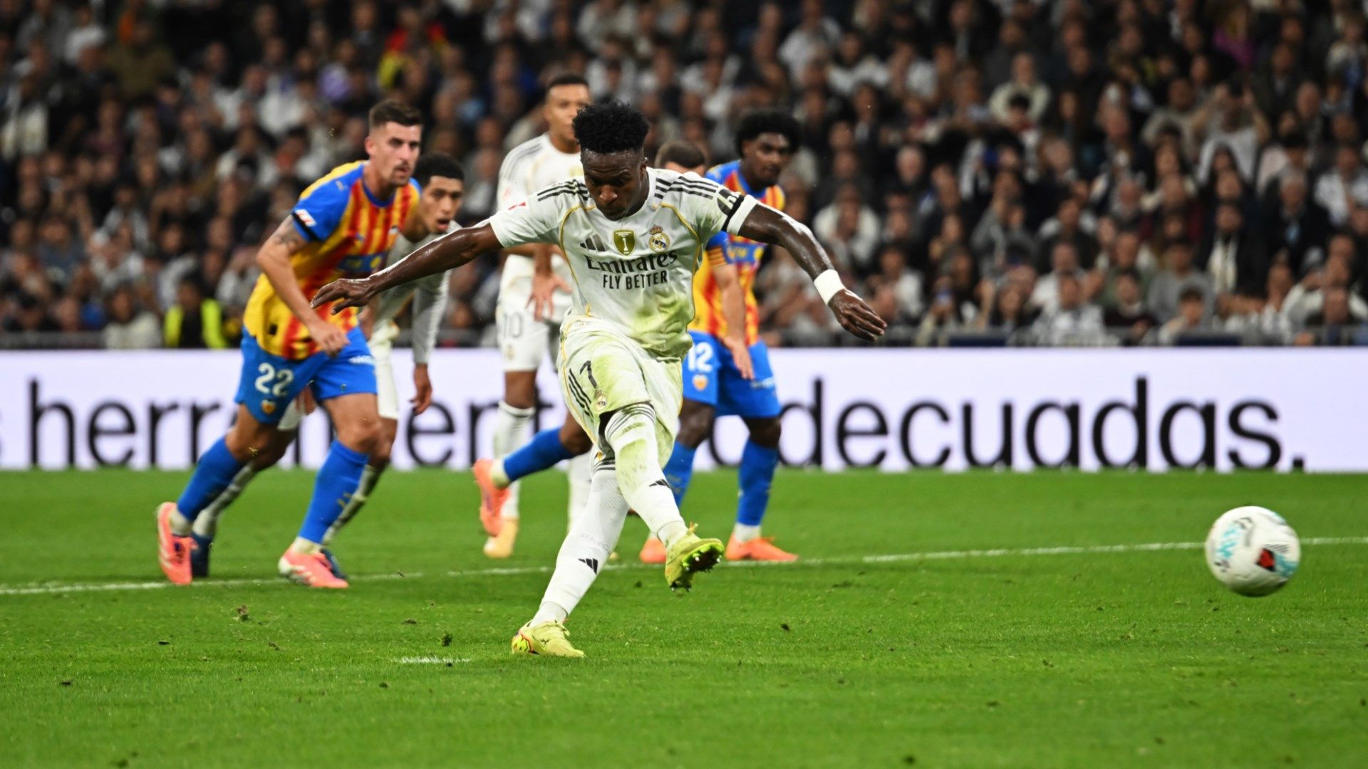 Vinicius Junior Real Madrid Valencia 2025