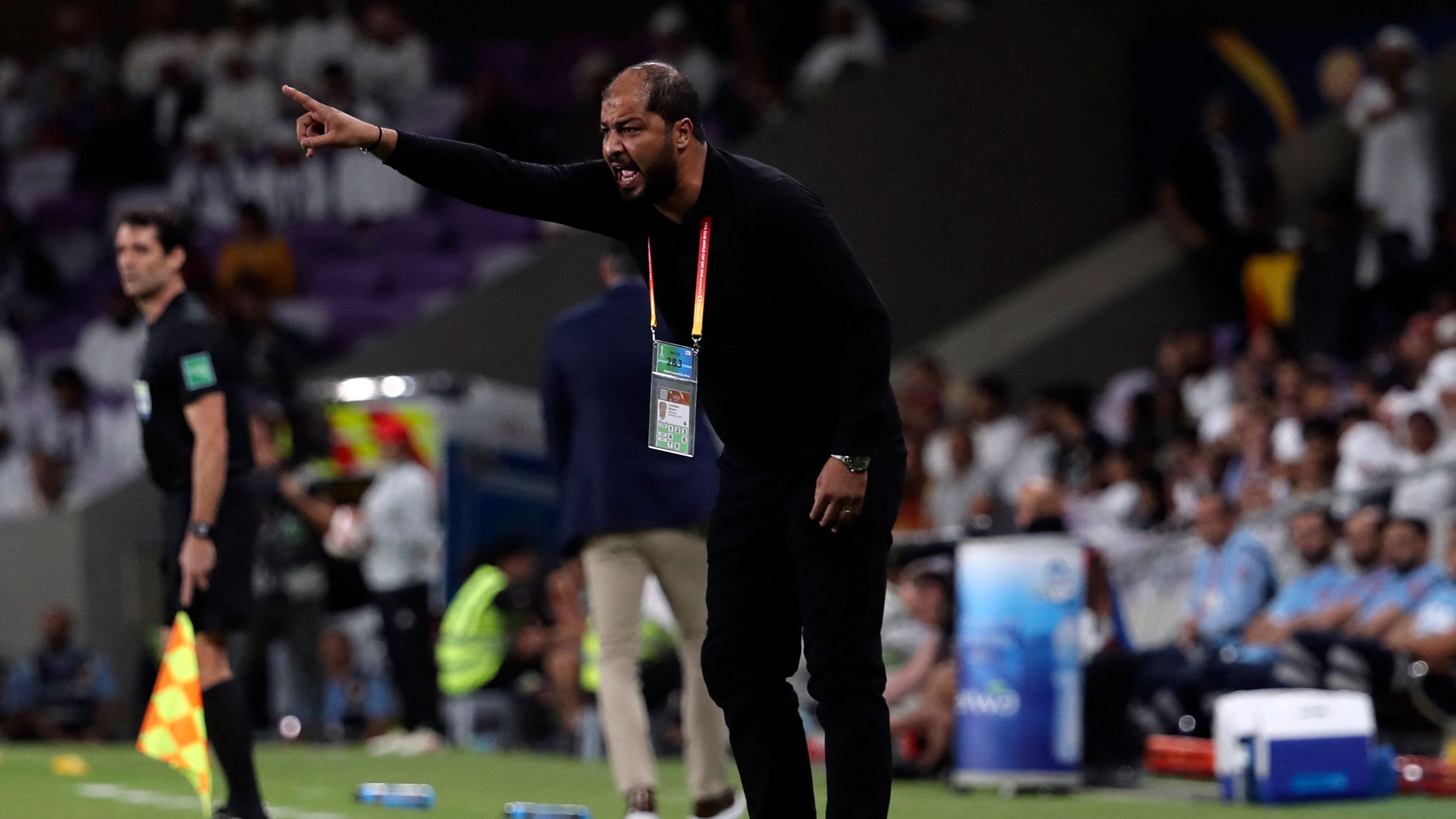 نهضة بركان يبارك رحيل مدربه معين الشعباني إلى منتخب تونس