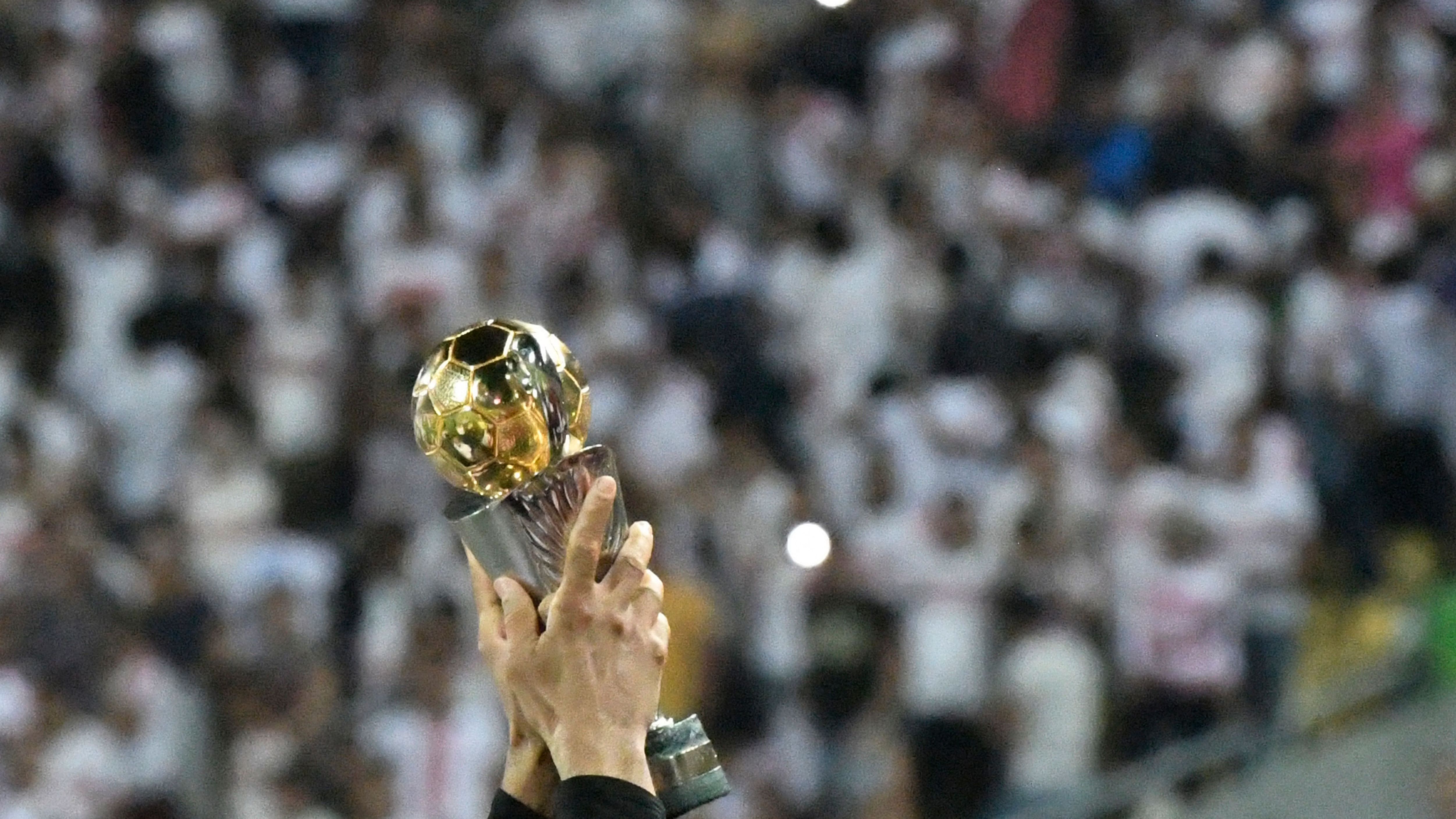 فيديو: في القاهرة.. اتحاد العاصمة ينتزع كأس الكونفيدرالية من أنياب الزمالك