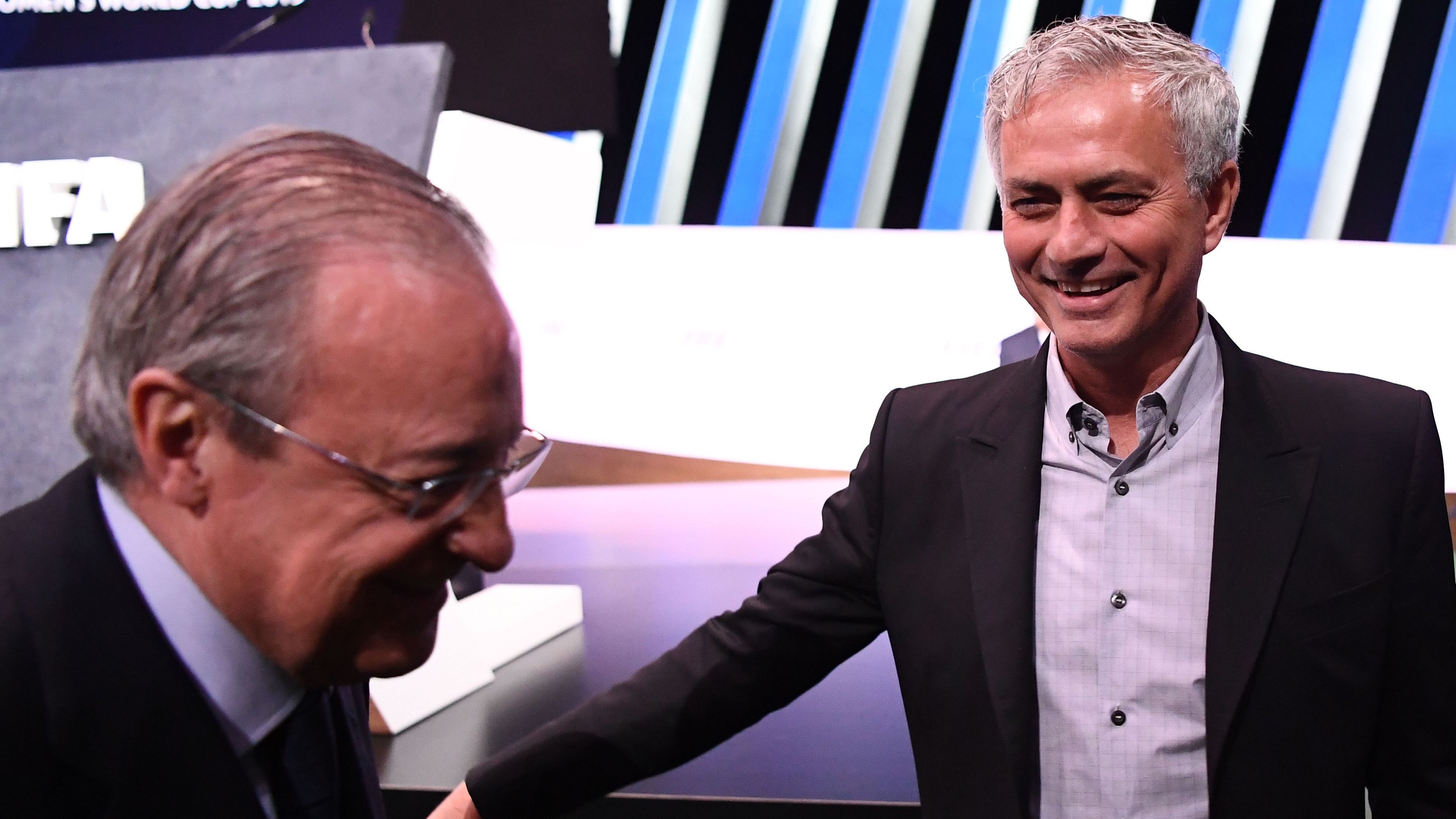 هل هرب من مواجهة كريستيانو؟.. مورينيو يرفض منتخب البرتغال من أجل إنقاذ صديقه