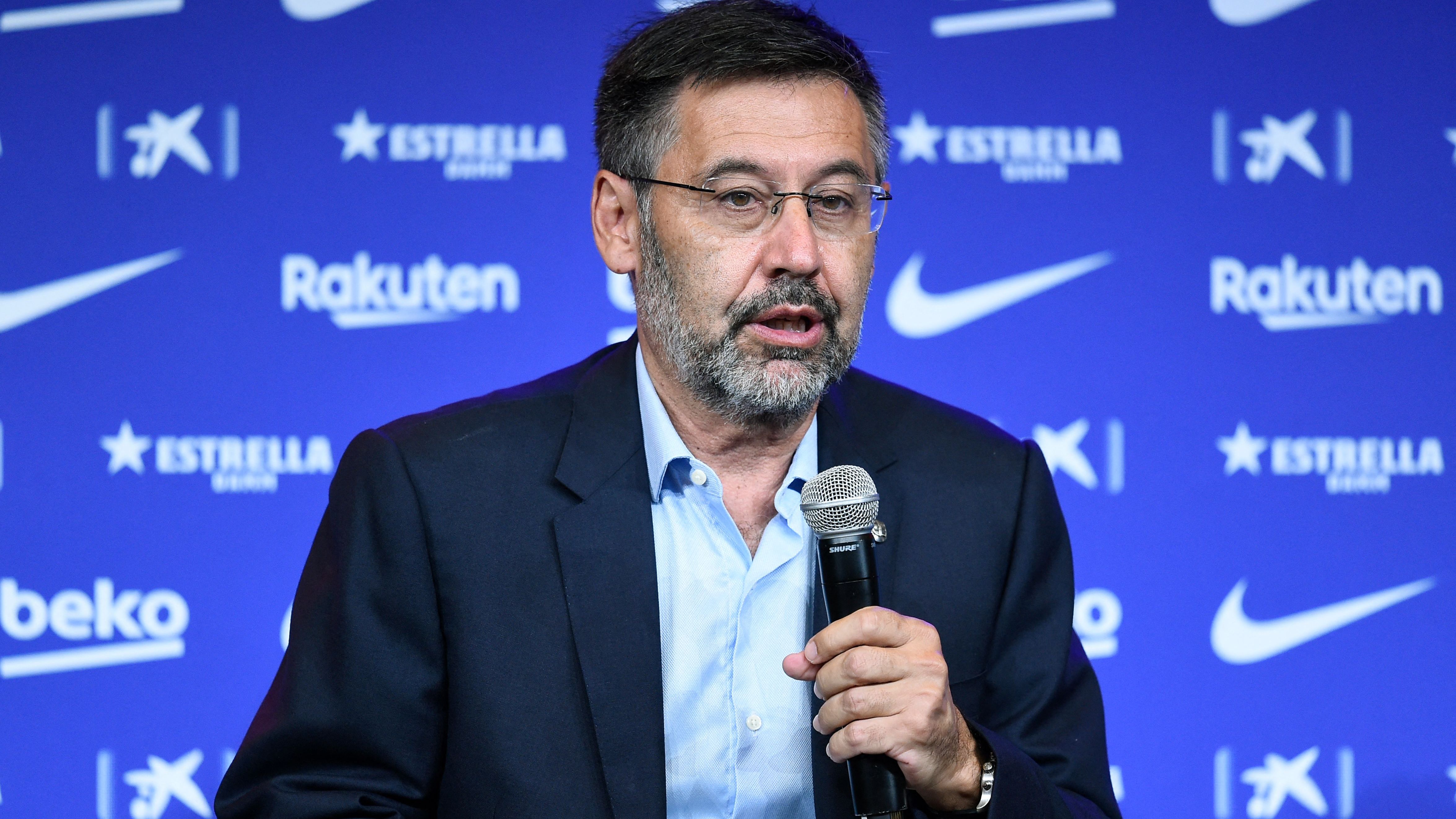 المواجهة اشتعلت.. بارتوميو: نيجريرا فضيحة؟.. انظروا إلى ما فعله الريال مع زوج مقيمة الحكام!