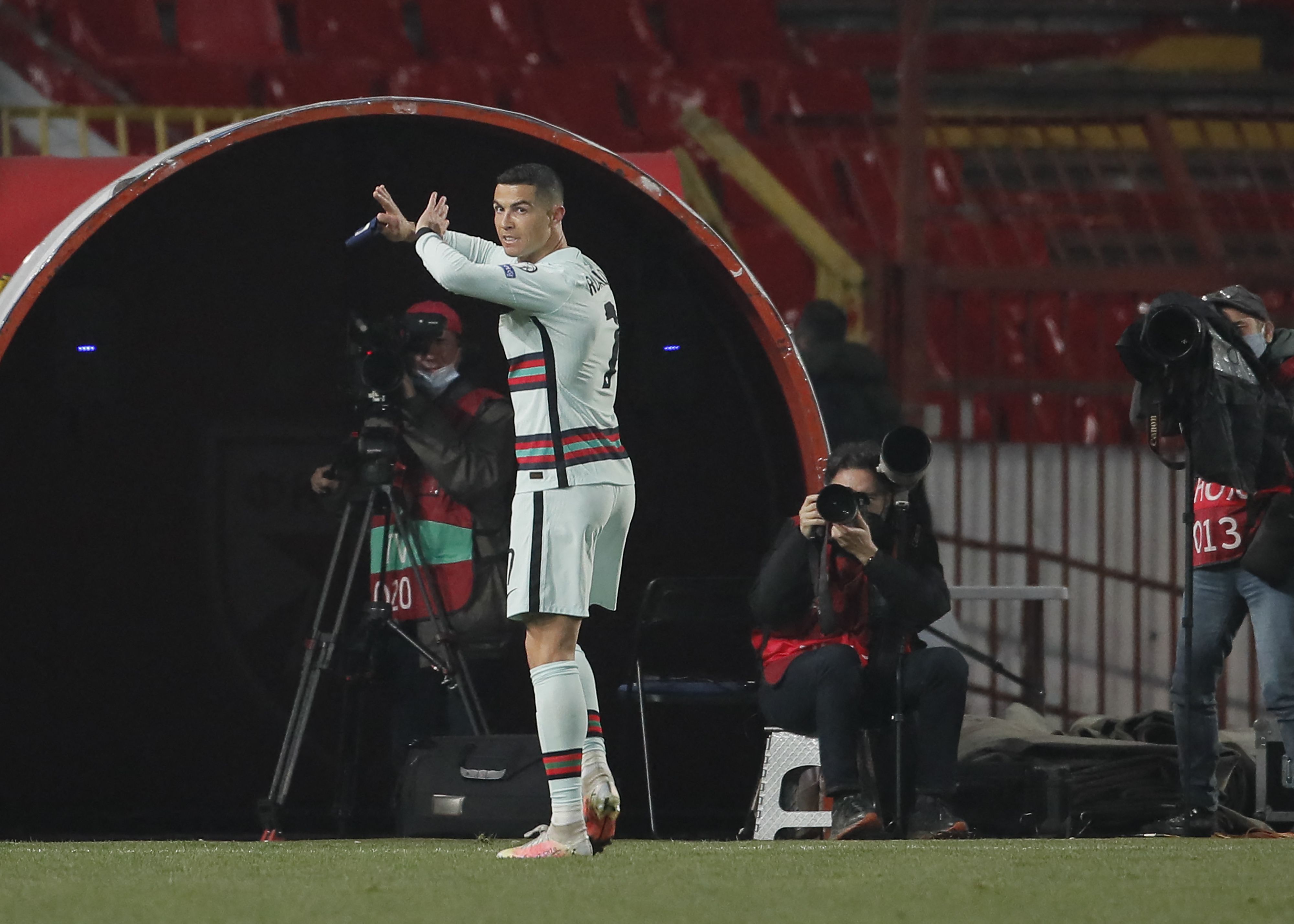 FBL-WC-2022-EUR-QUALIFIERS-SRB-POR