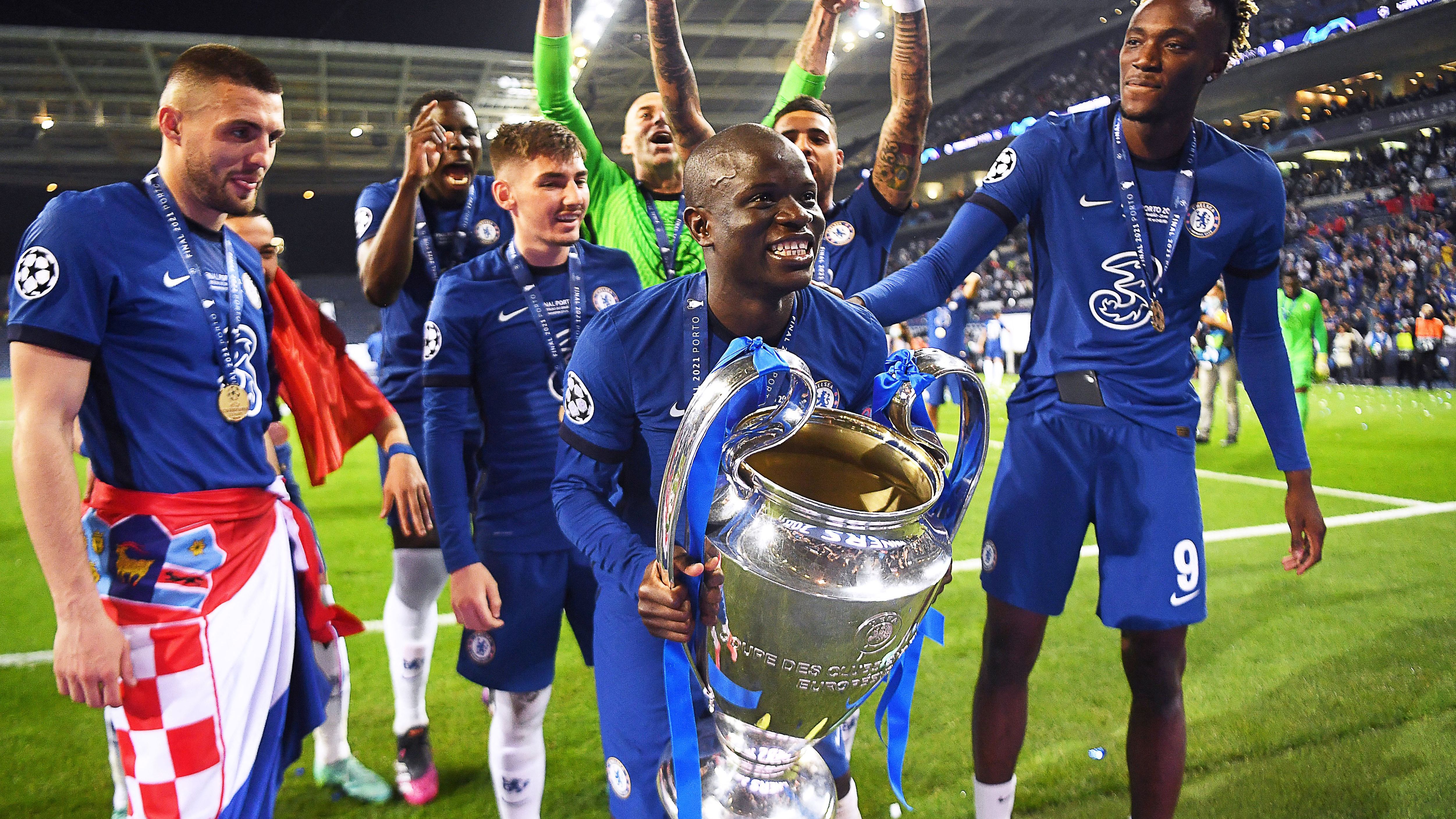 TOPSHOT-FBL-EUR-C1-MAN CITY-CHELSEA-TROPHY