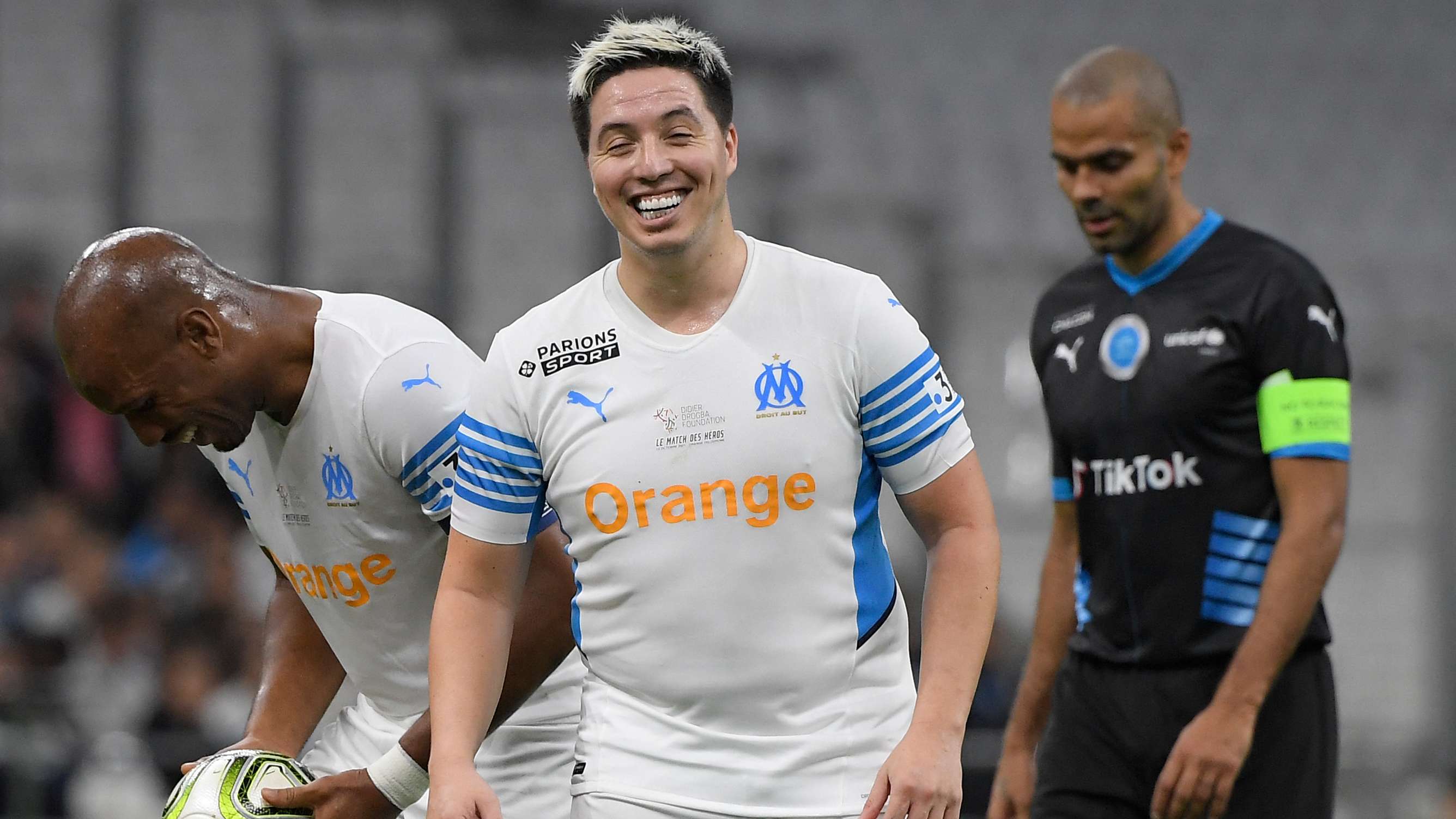 TOPSHOT-FBL-FRA-CHARITY-PEOPLE-HEROES-UNICEF