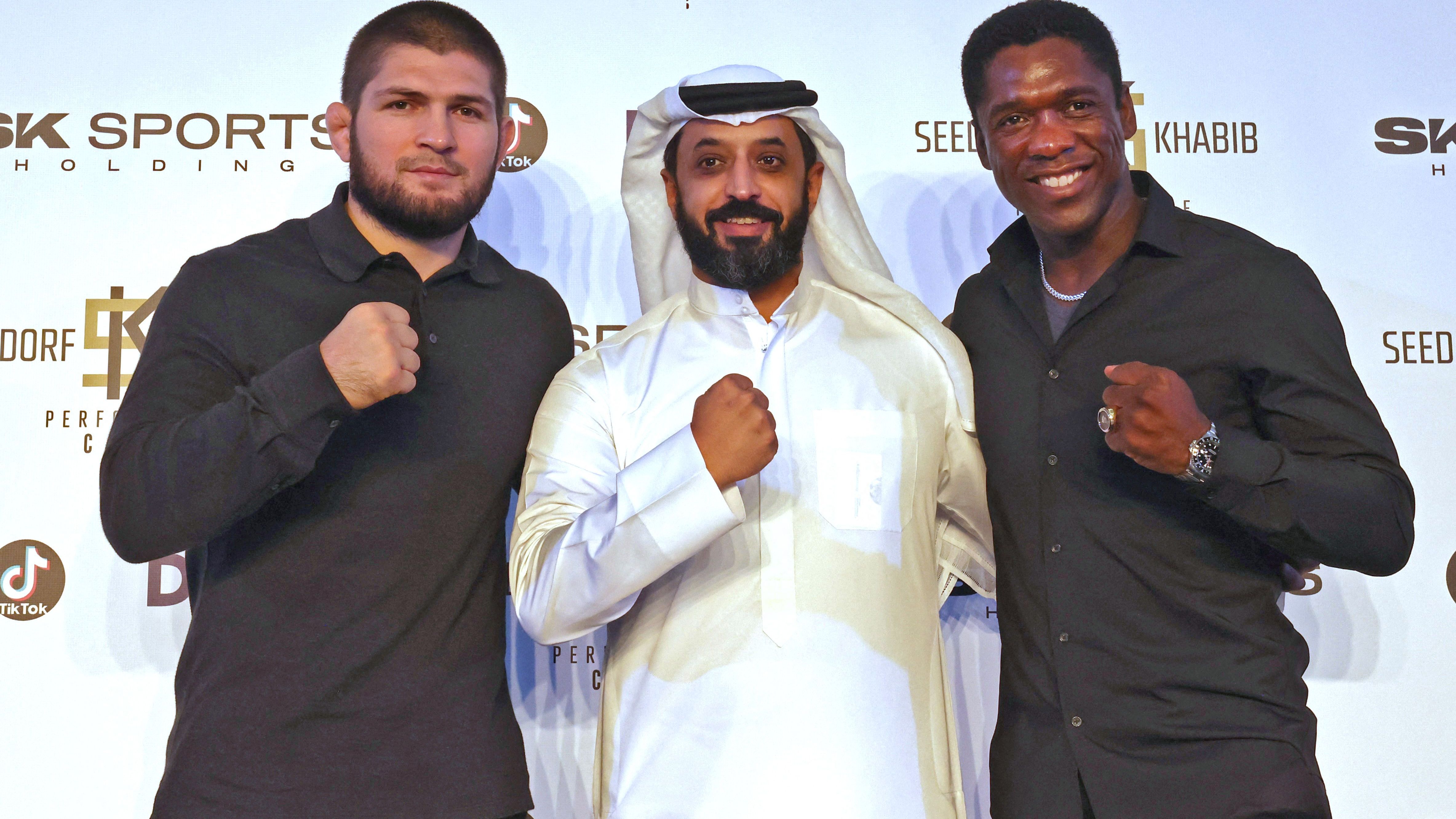 UAE-FBL-MMA-PRESSER